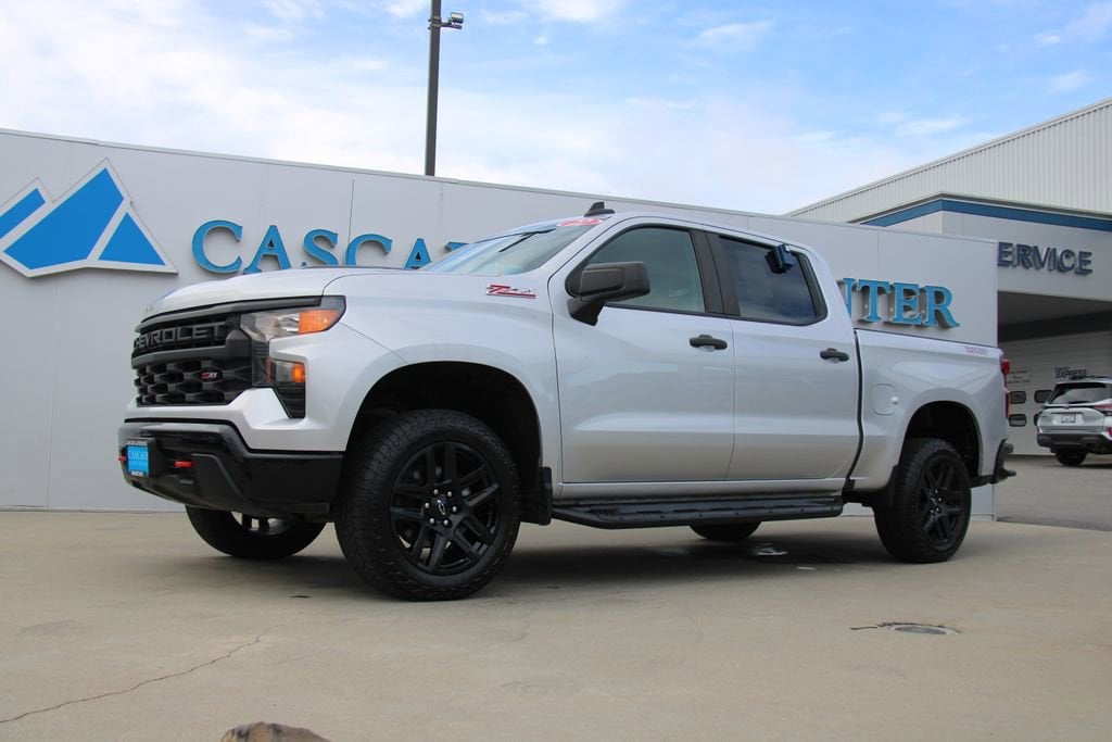 2022 Chevrolet Silverado 1500 Custom