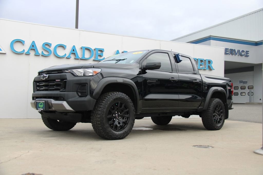 Used 2024 Chevrolet Colorado Trail Boss Truck Crew Cab