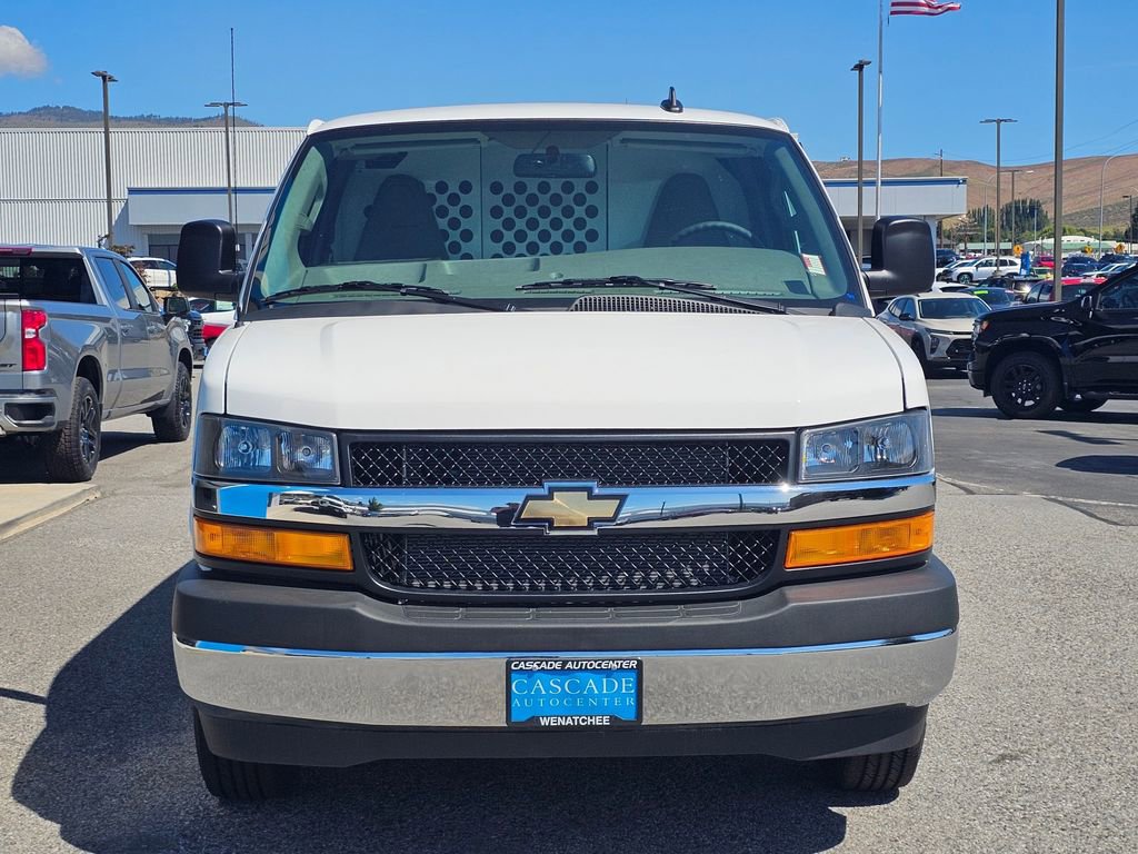 2025 Chevrolet Express Cargo Work Van - Photo 16