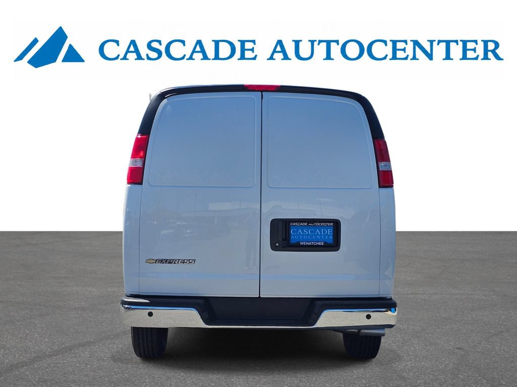 2025 Chevrolet Express Cargo Work Van - Photo 7
