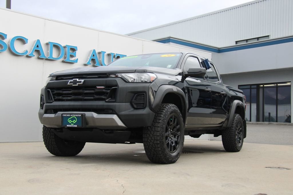 Used 2024 Chevrolet Colorado Trail Boss Truck Crew Cab
