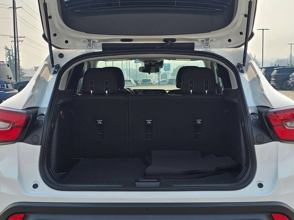 2026 Chevrolet Trax LS - Photo 23