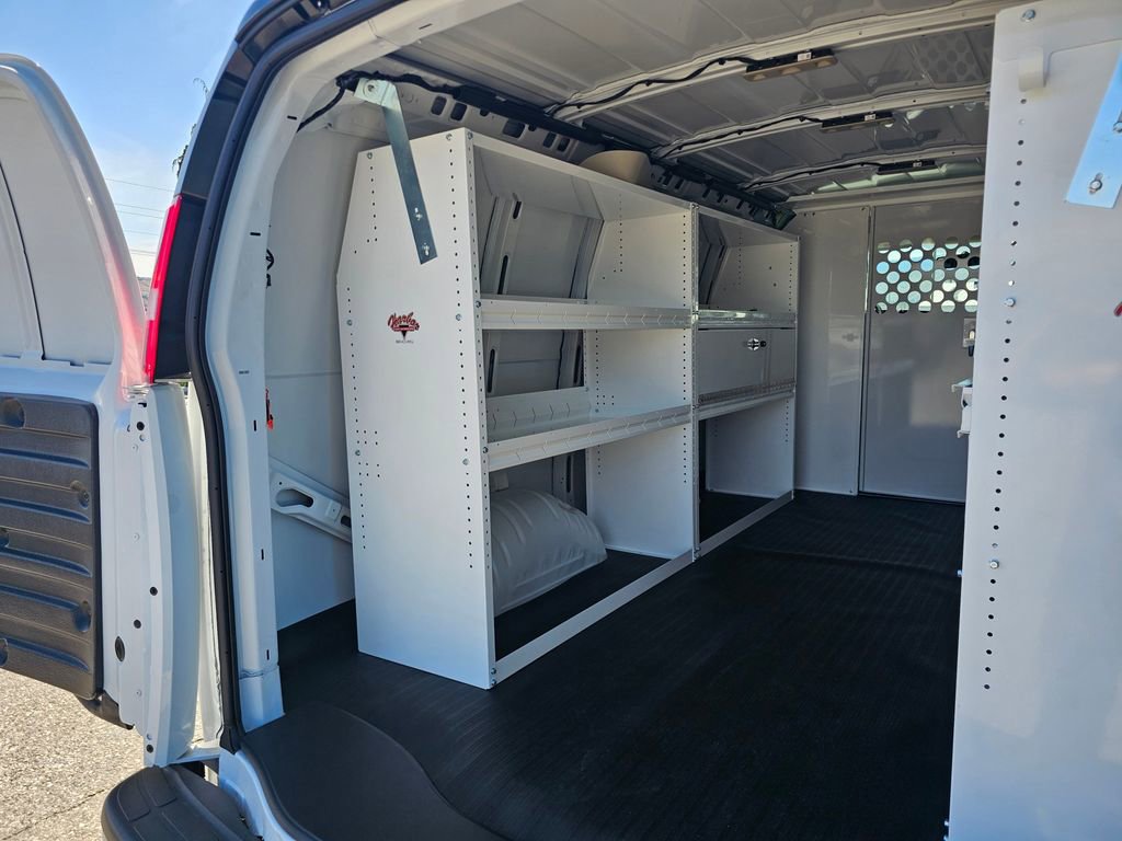 2025 Chevrolet Express Cargo Work Van - Photo 26
