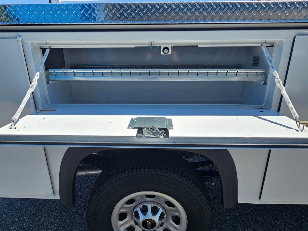 2025 Chevrolet Silverado 3500 HD Work Truck - Photo 31