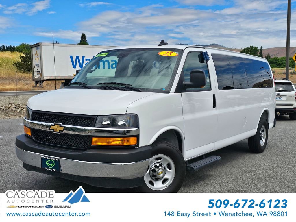 2025 Chevrolet Express 3500 1LT LWB's photo