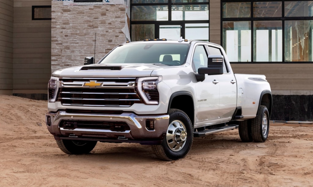 2025-Chevrolet-Silverado-3500-Exterior-1024x612.png