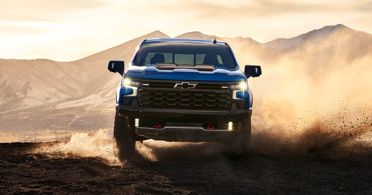 2025%20Silverado%201500%20driving%20off%20road.jpg
