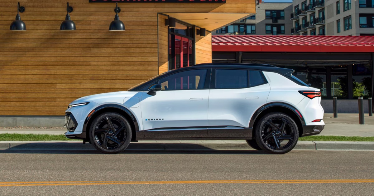 2025%20Chevy%20Equinox%20EV%20parked%20on%20the%20side%20of%20the%20street.jpg