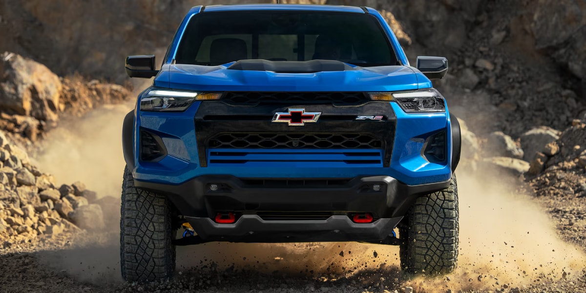 2025%20Chevy%20Colorado%20front%20view%20while%20driving%20off%20road.jpg