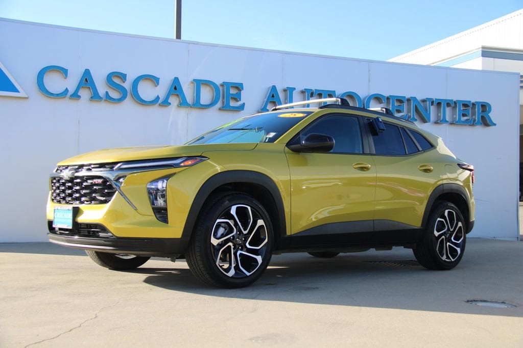 2025 Chevrolet Trax RS's photo