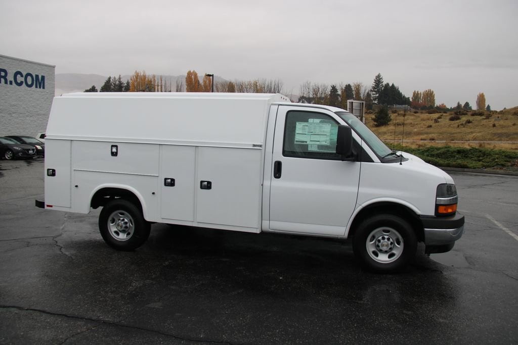New 2025 Chevrolet Express Cutaway 3500 1WT Cutaway Van