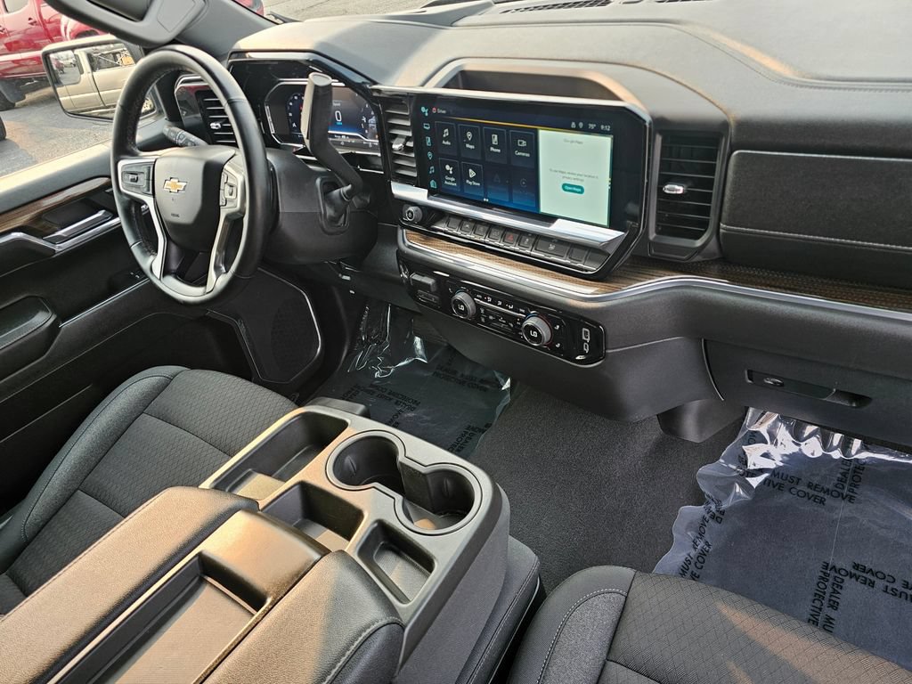 2023 Chevrolet Silverado 1500 LT - Photo 18