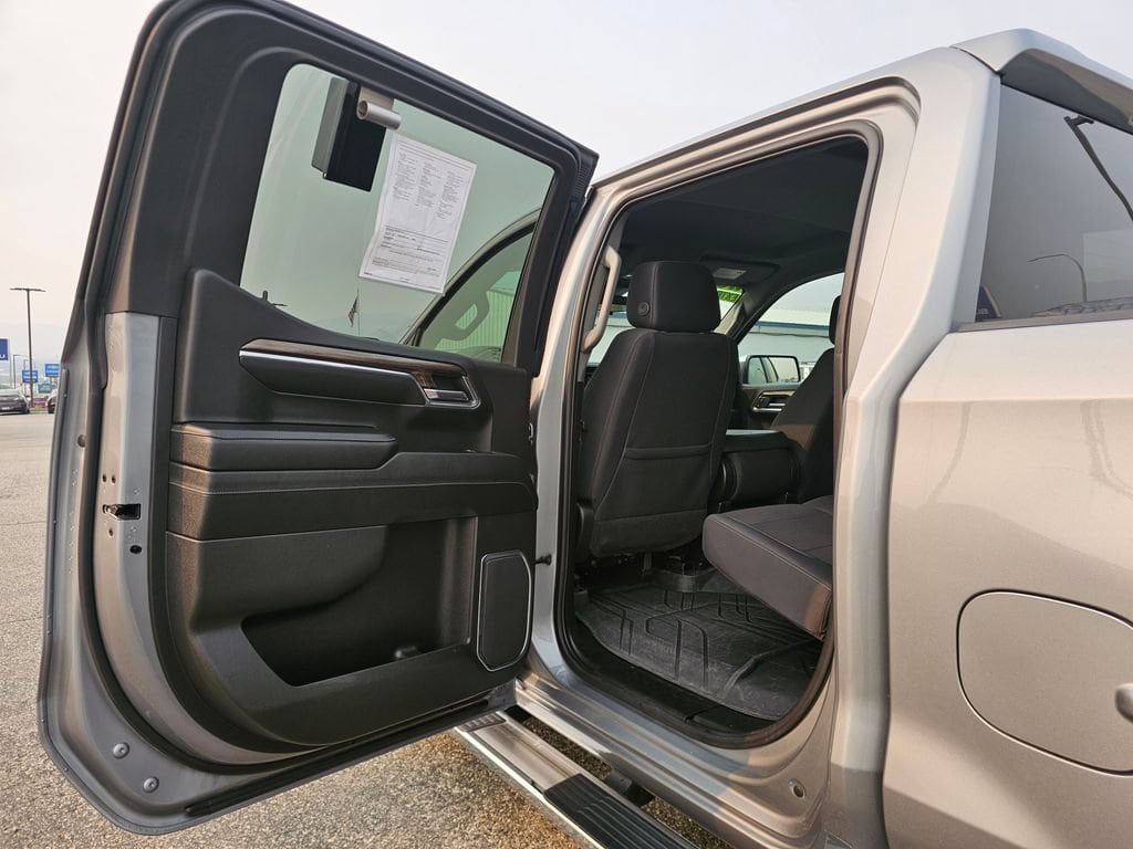 2023 Chevrolet Silverado 1500 LT - Photo 23