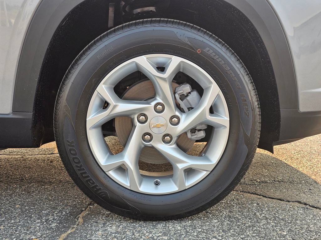 2026 Chevrolet Trax LS - Photo 15