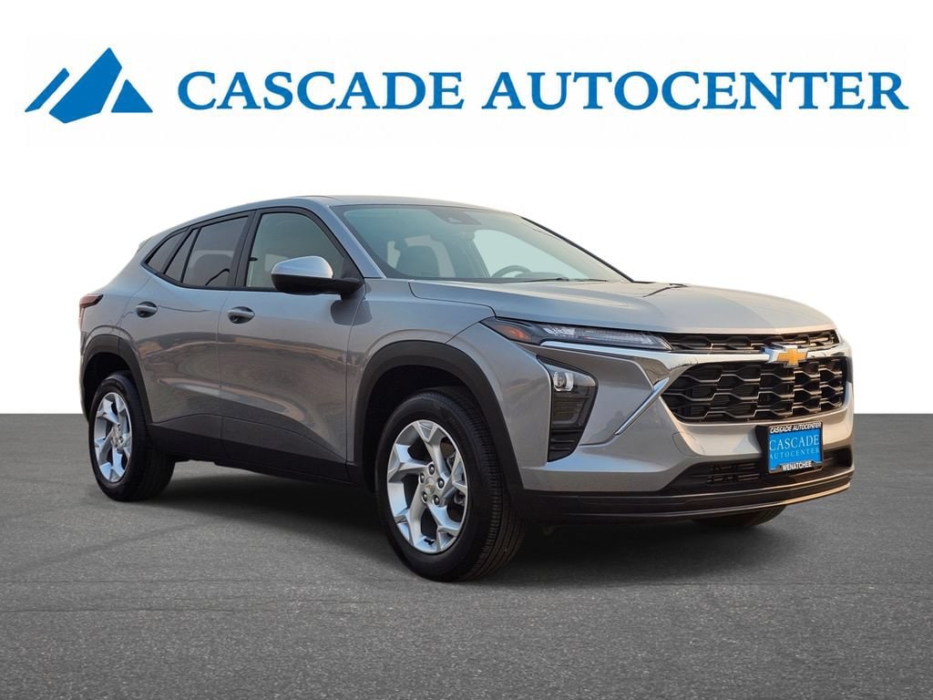 2026 Chevrolet Trax LS - Photo 12