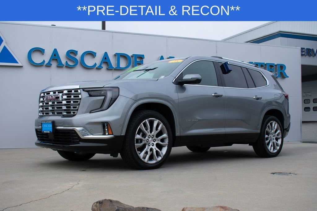 2025 GMC Acadia Denali's photo
