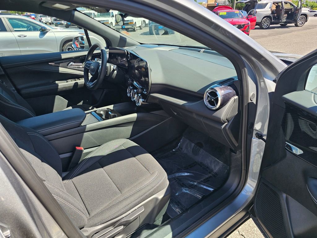 2026 Chevrolet Blazer EV LT - Photo 17