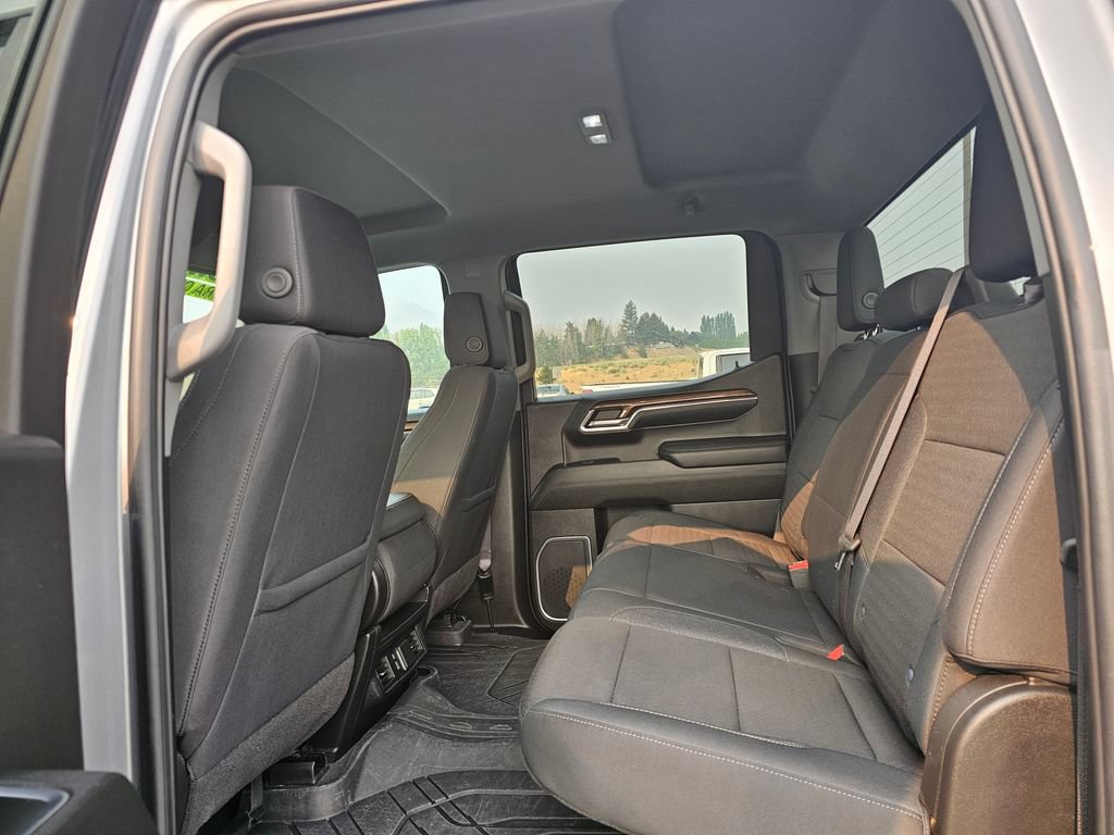 2023 Chevrolet Silverado 1500 LT - Photo 24
