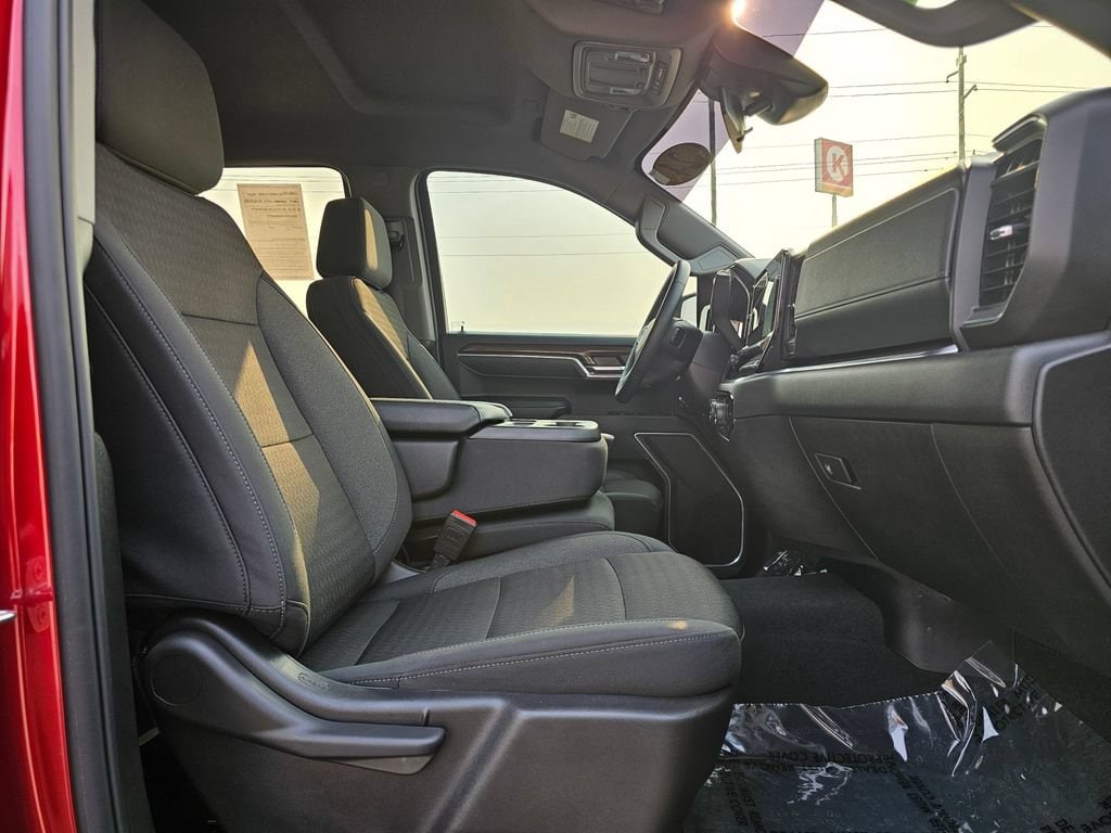 2024 Chevrolet Silverado 1500 RST - Photo 17