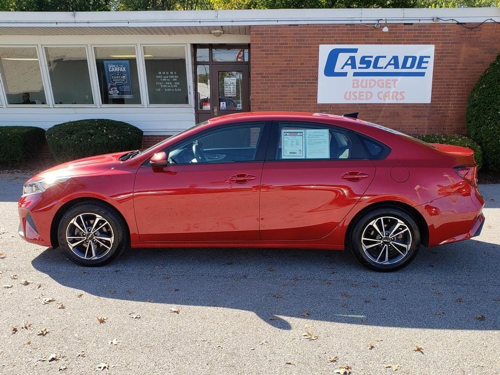 Used 2024 Kia Forte LXS IVT Sedan