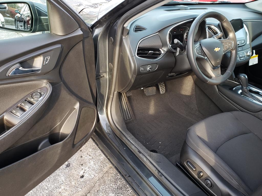 Used 2016 Chevrolet Malibu Sdn LT w/1LT Sedan