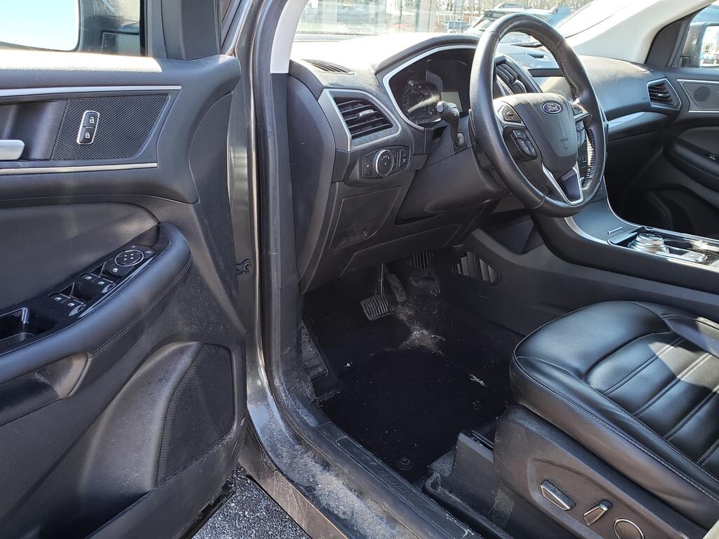 Used 2019 Ford Edge SEL AWD SUV