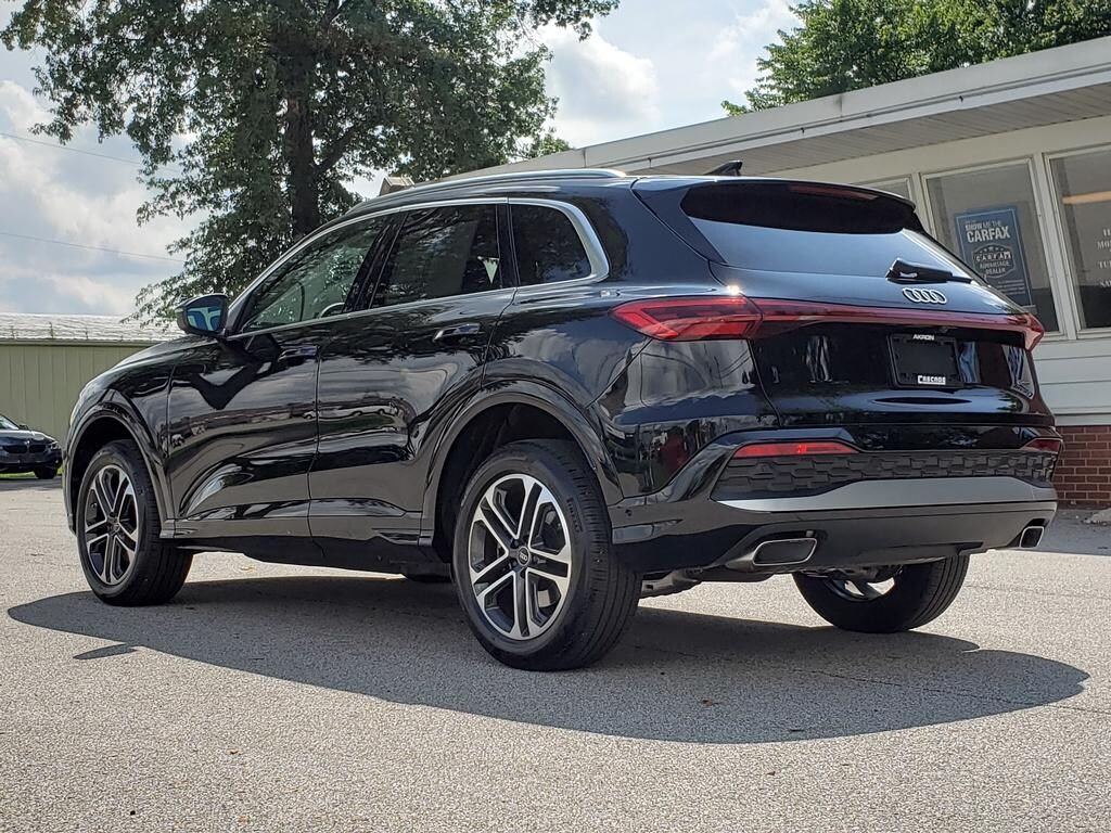 Used 2025 Audi Q5 Premium 2.0 TFSI quattro SUV