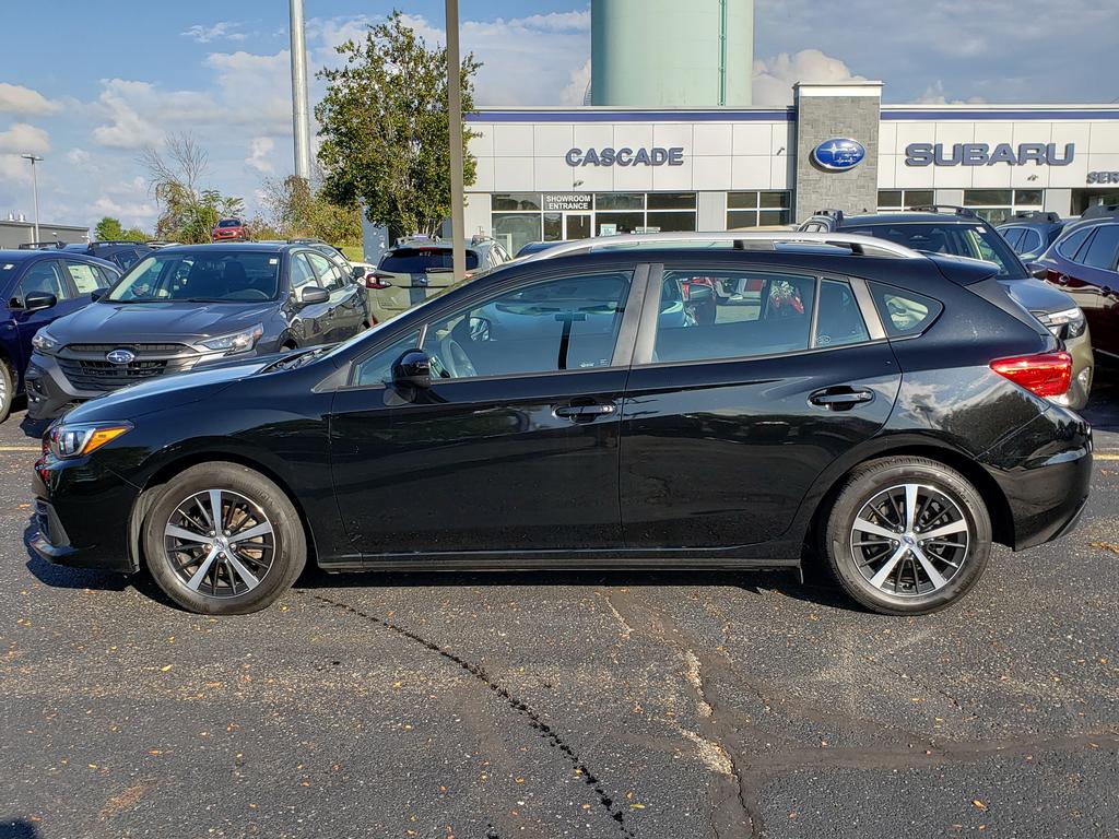 2023 Subaru Impreza Premium photo 2