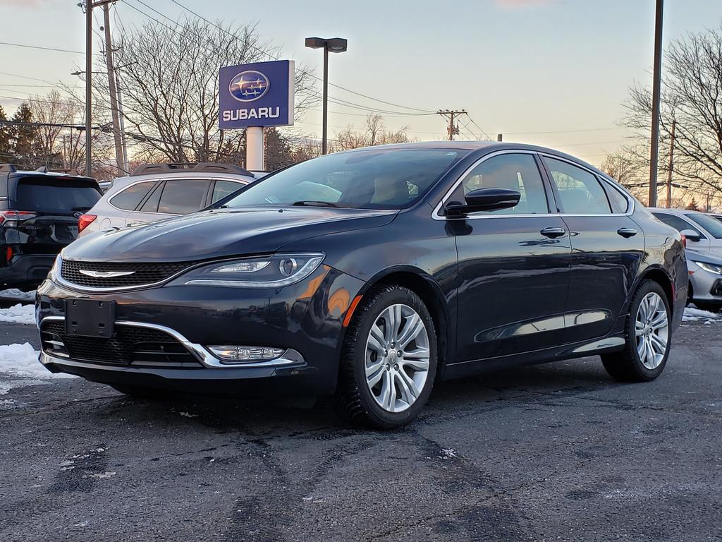 2016 Chrysler 200 C's photo