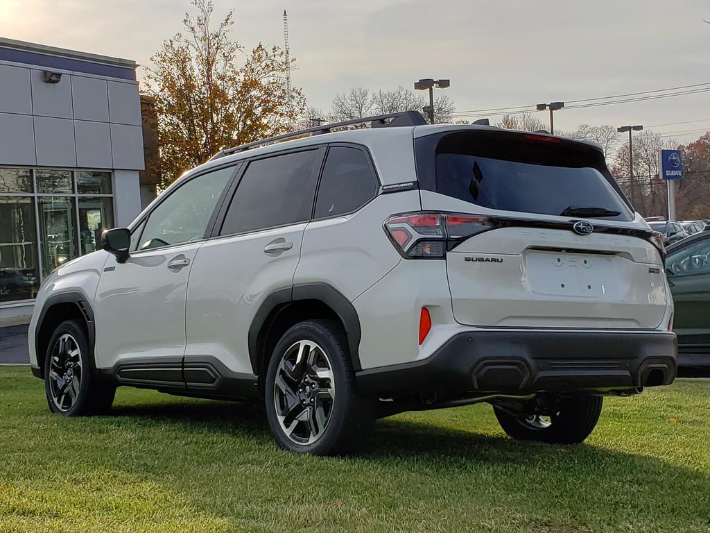 2025 Subaru Forester Limited photo 3