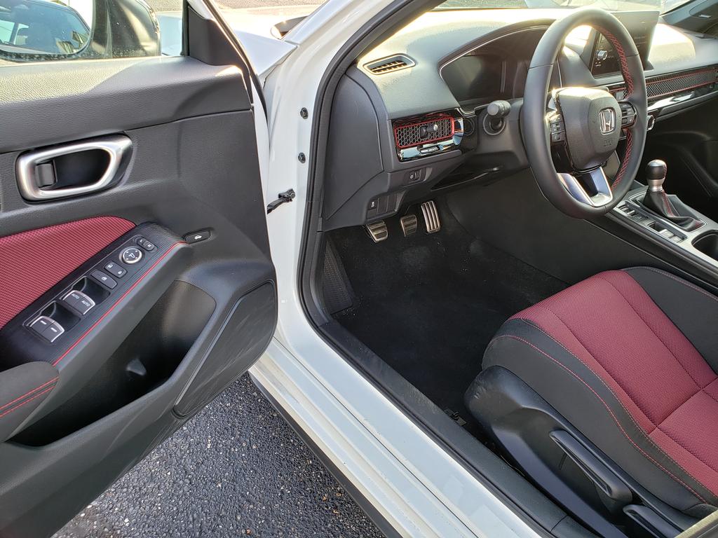 2025 Honda Civic Si photo 4