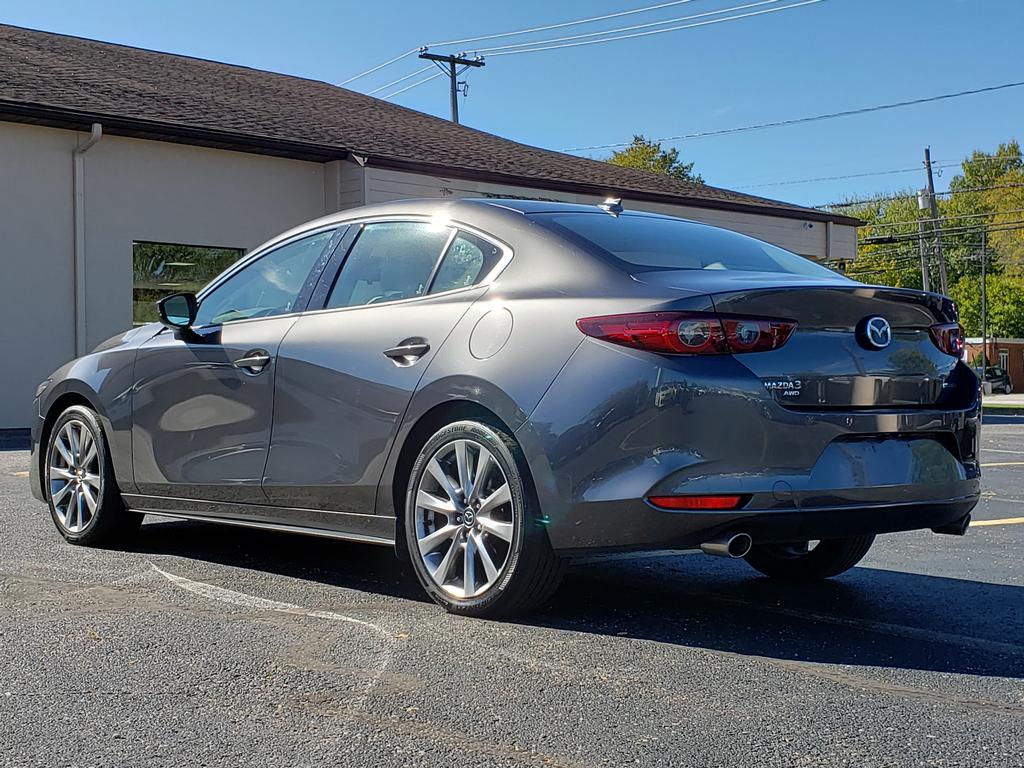 2022 Mazda Mazda3 Sedan Premium photo 3