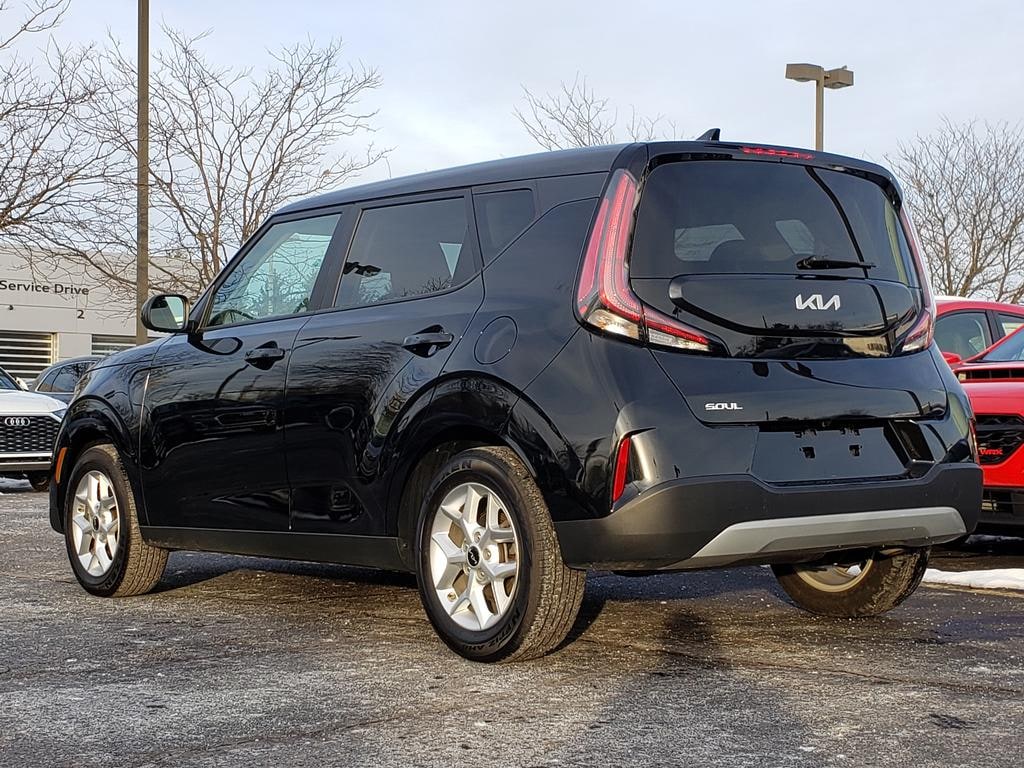 Used 2023 Kia Soul LX IVT SUV