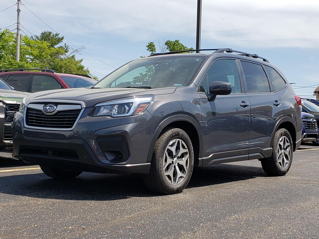 2020 Subaru Forester Premium's photo