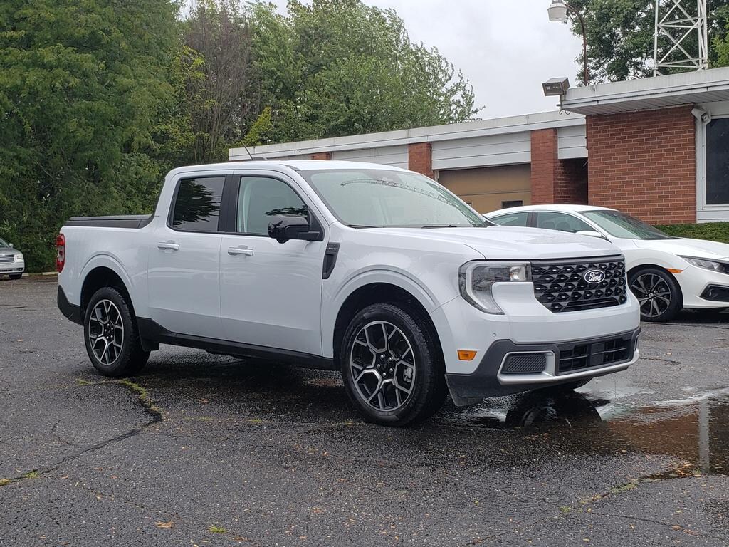 Used 2025 Ford Maverick LARIAT AWD SuperCrew Truck