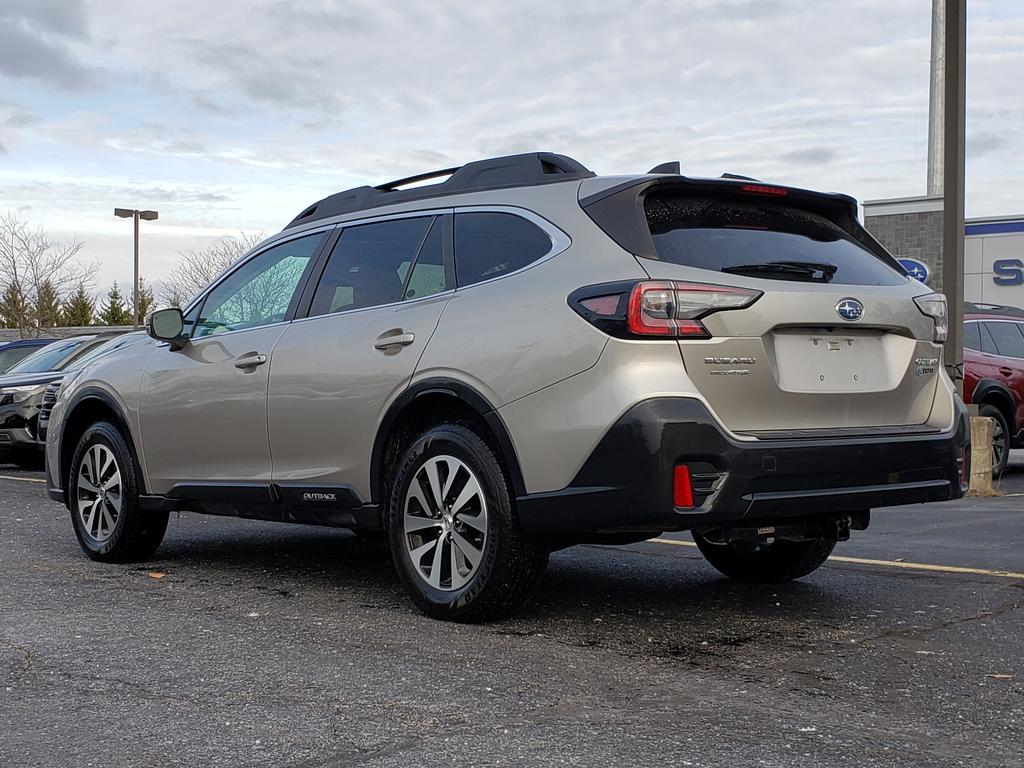2020 Subaru Outback Premium photo 3