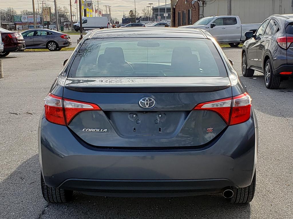 2016 Toyota Corolla S photo 3