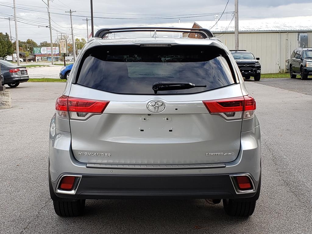 Used 2018 Toyota Highlander Limited Platinum V6 AWD SUV