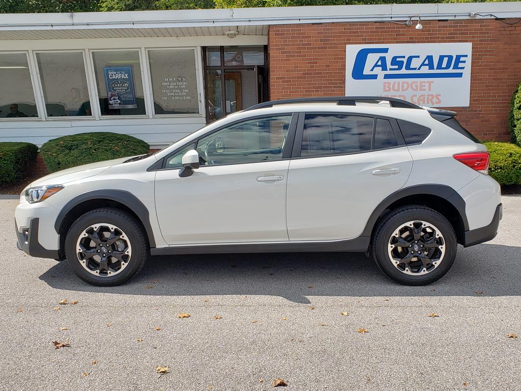 2023 Subaru Crosstrek Premium photo 2