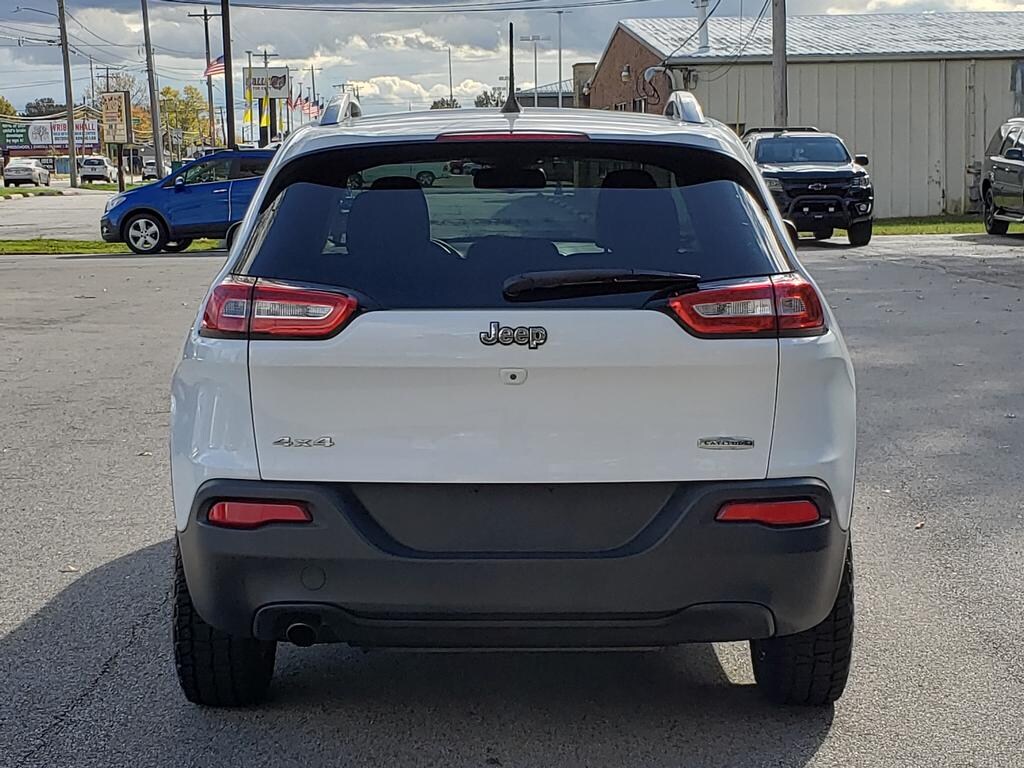 Used 2018 Jeep Cherokee Latitude Plus 4x4 SUV