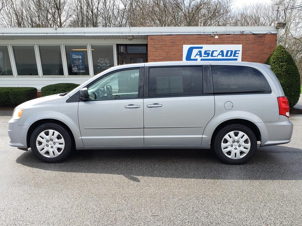 Used 2014 Dodge Grand Caravan SE with VIN 2C4RDGBGXER452467 for sale in Cuyahoga Falls, OH