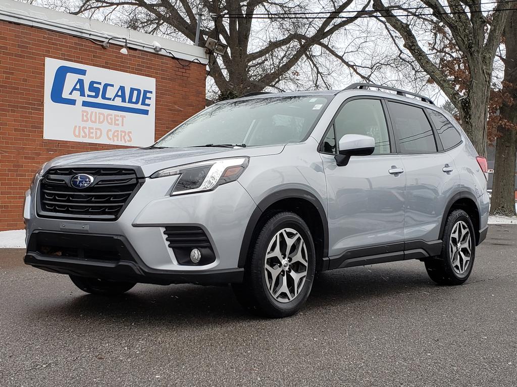 2022 Subaru Forester Premium's photo