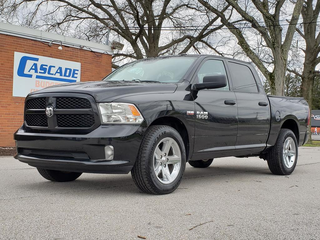 2017 RAM 1500 Express 4x4 Crew Cab 5'7's photo