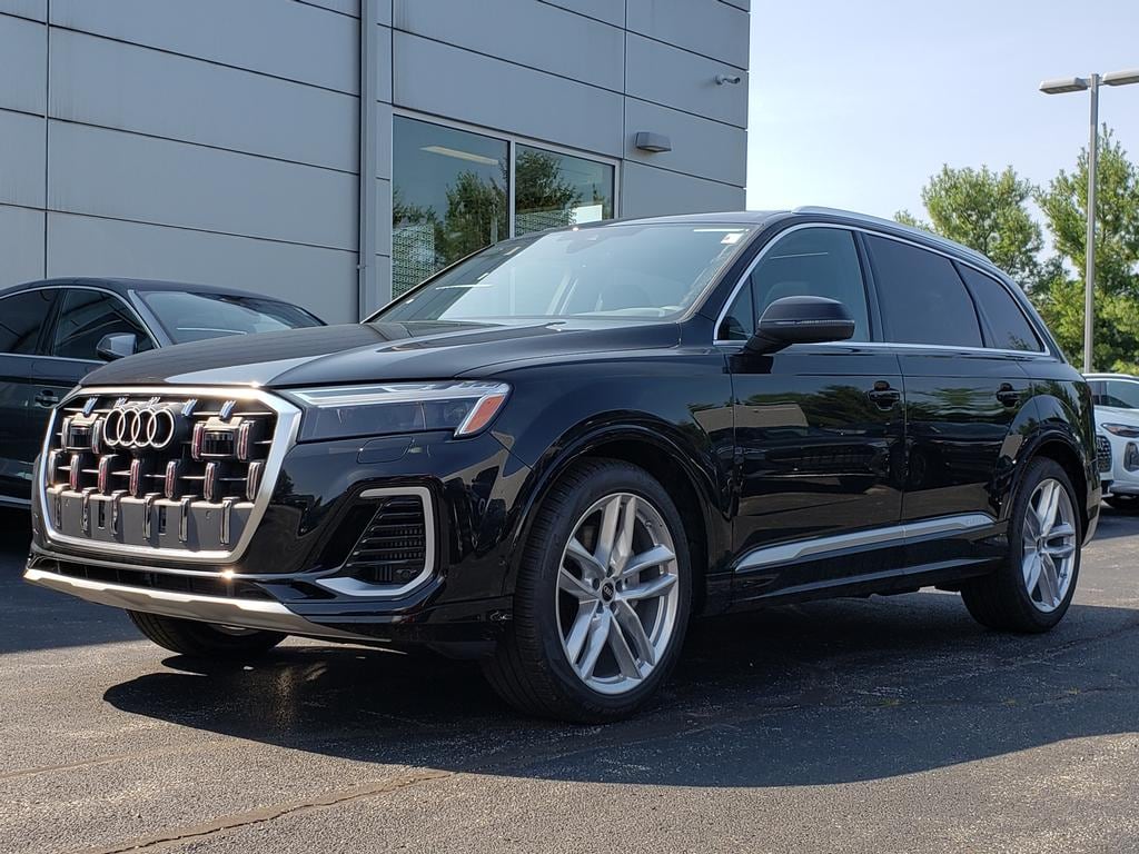 2025 Audi Q7 55 Premium Plus quattro Tiptronic's photo