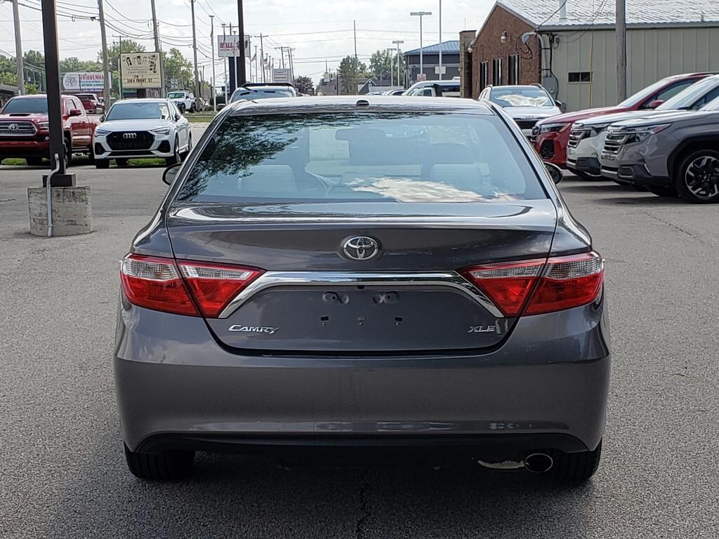Used 2017 Toyota Camry XLE Auto Sedan