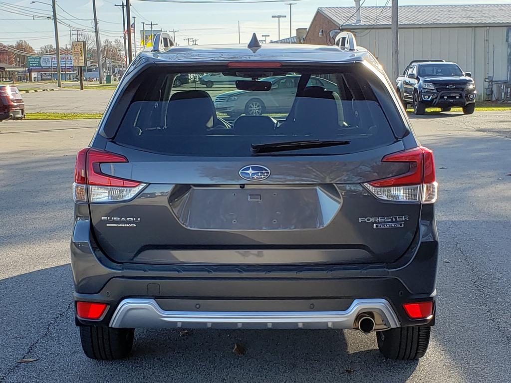 2022 Subaru Forester Touring photo 3