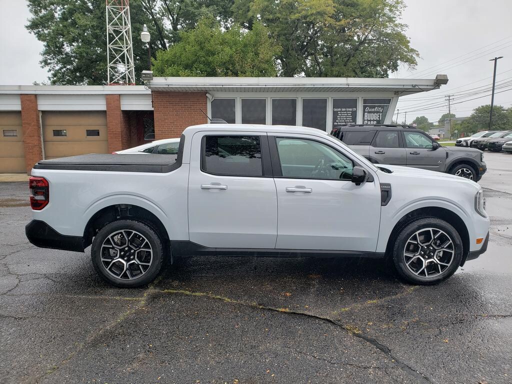 Used 2025 Ford Maverick LARIAT AWD SuperCrew Truck