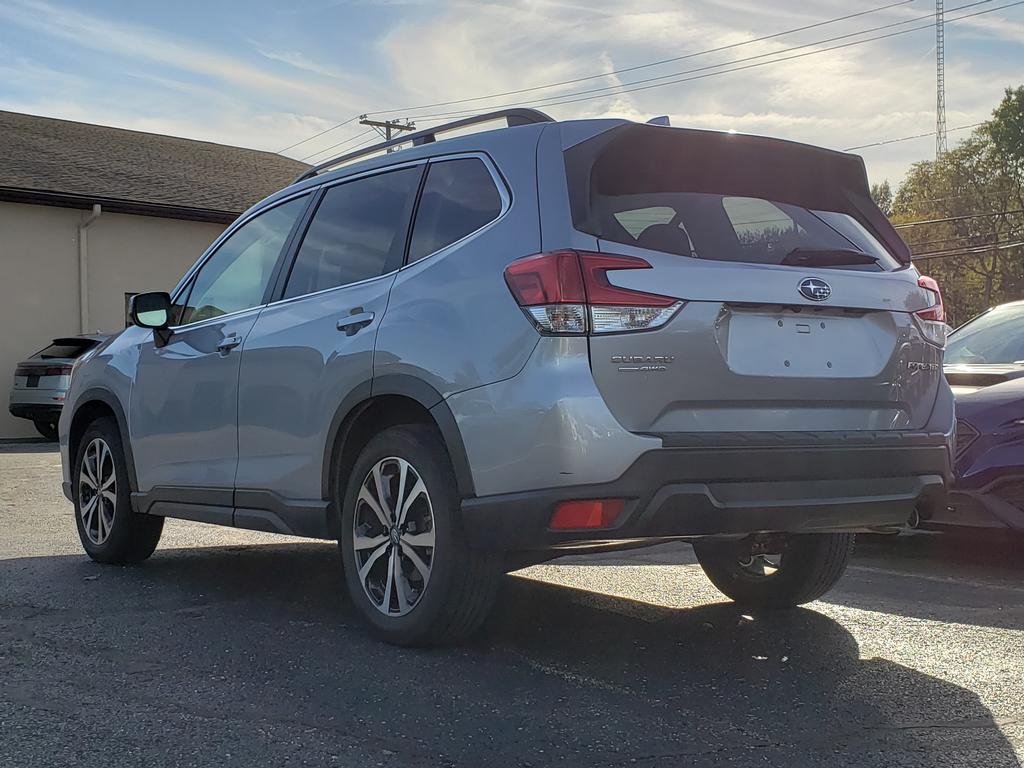 2019 Subaru Forester 2.5i Limited photo 3
