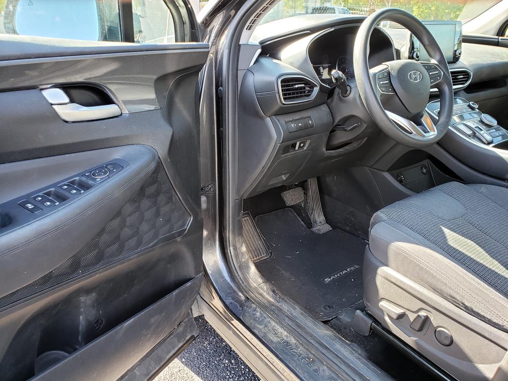 2022 Hyundai Santa Fe SEL photo 2