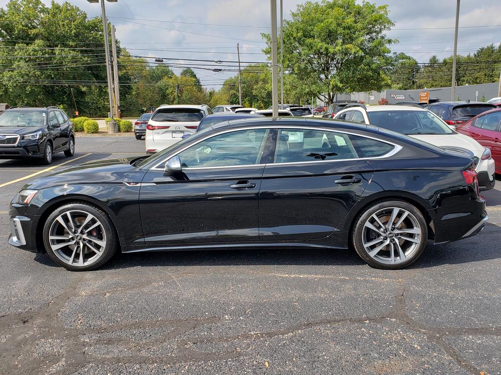 2022 Audi S5 Plus Premium photo 2